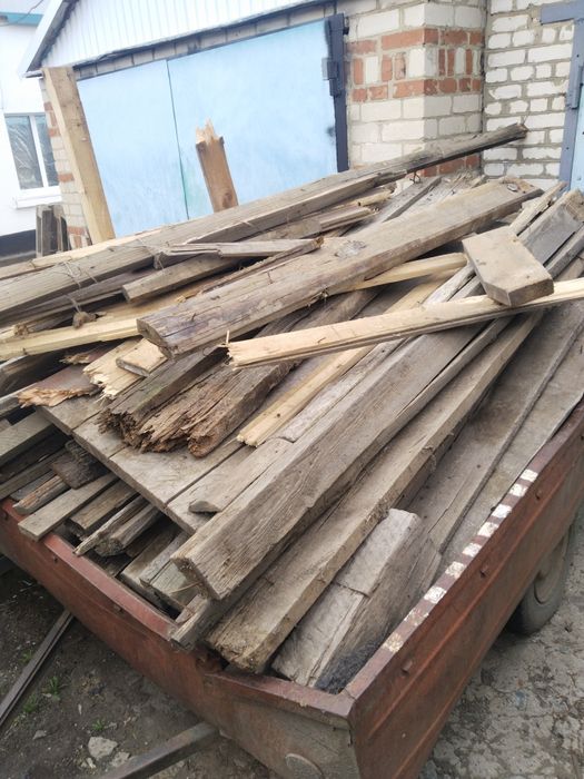 Отдам доски на дрова