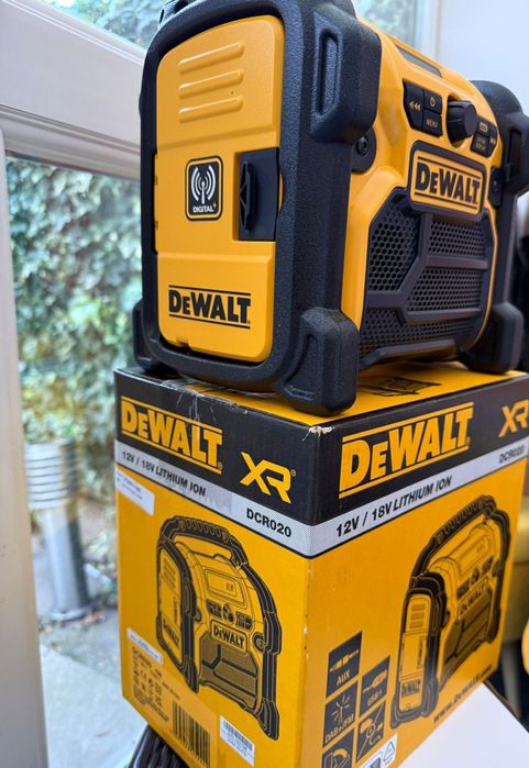 Радио Девалт чисто ново