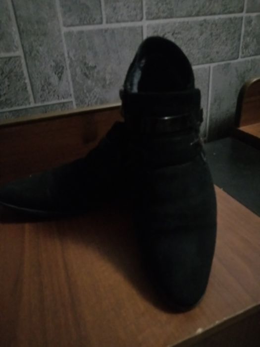 Продам зимние туфли-ботинки