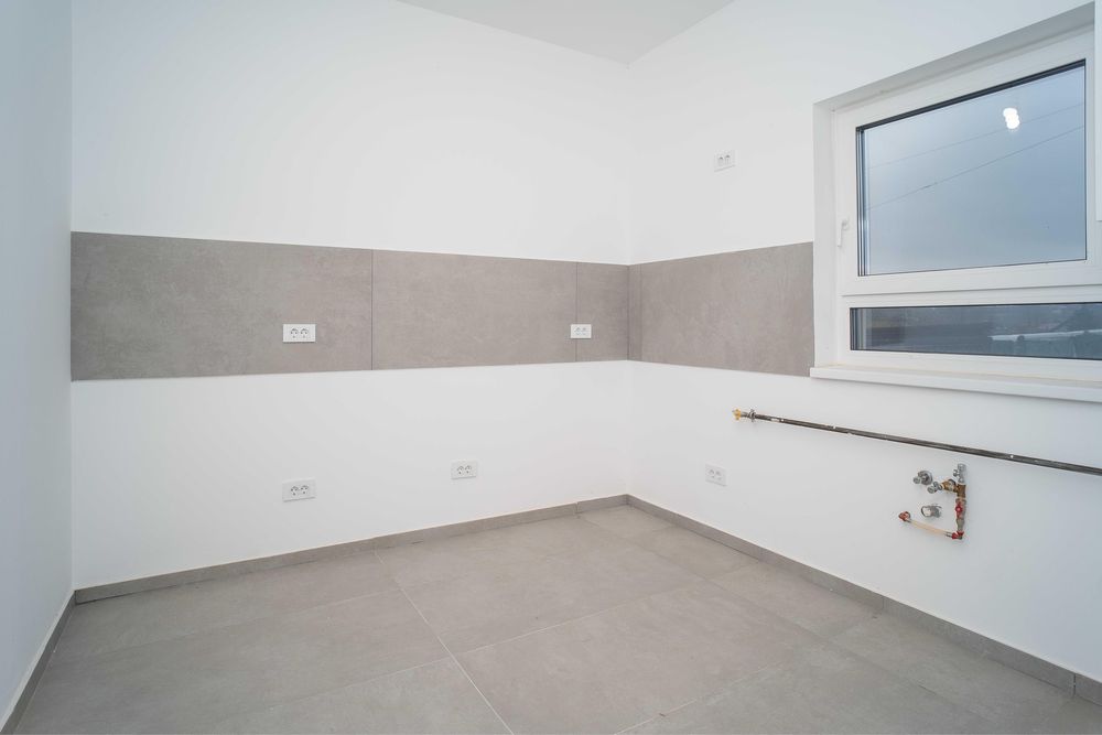 Finalizata !Casa 3 camere D 2 bai 86 mp zona Bucium Visan