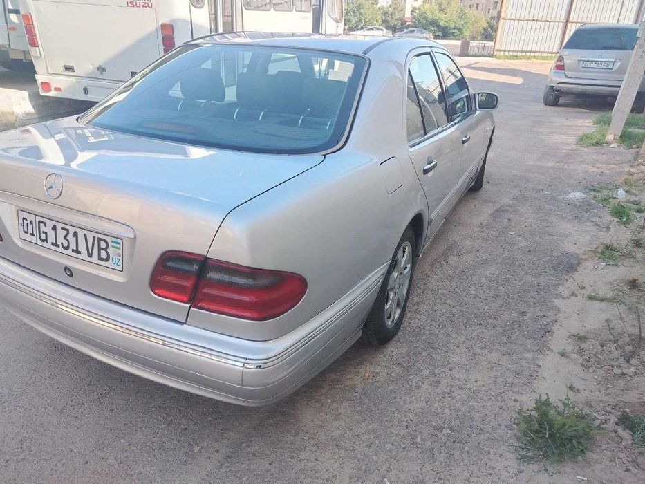 Mercedes Benz W210.