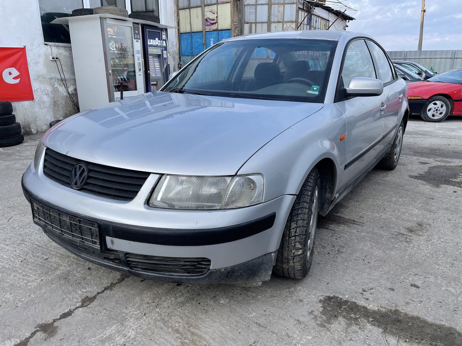 Vw Passat b5 1.6 101hp AHL 1997 На Части