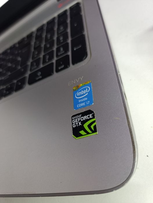Laptop deosebit gaming hp Envy Intel i7 cu gtx 850 4gb Sonorizare beats perfect funcțional