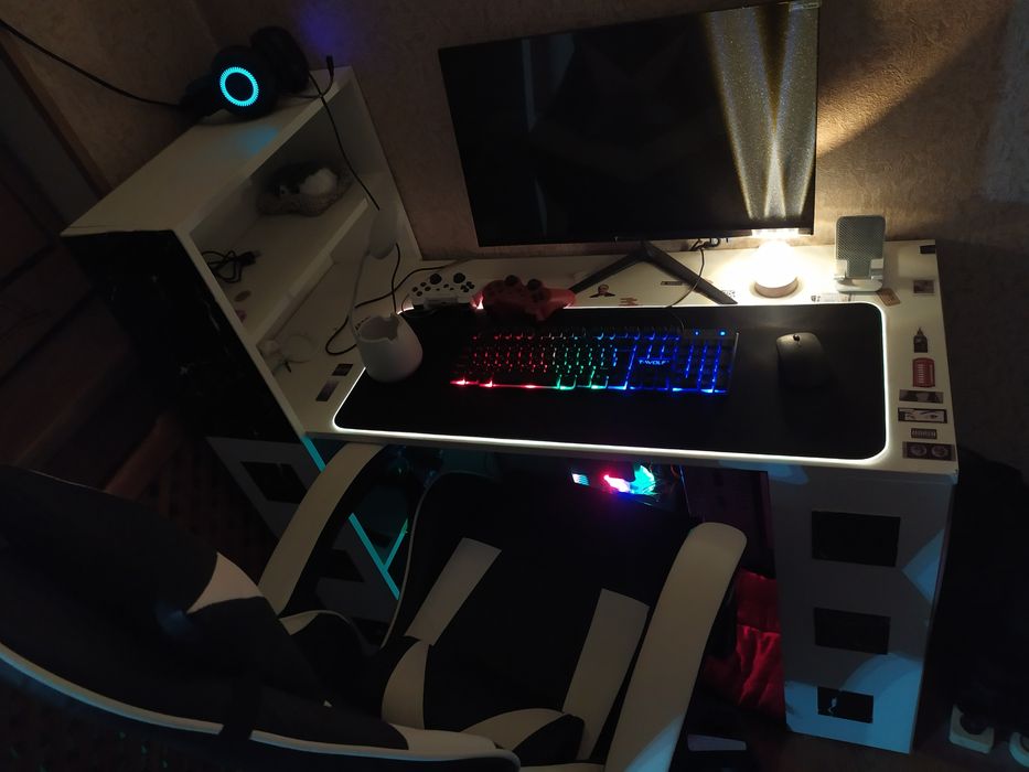 Kampyuter kamplekt hama narsas bilan sotladi