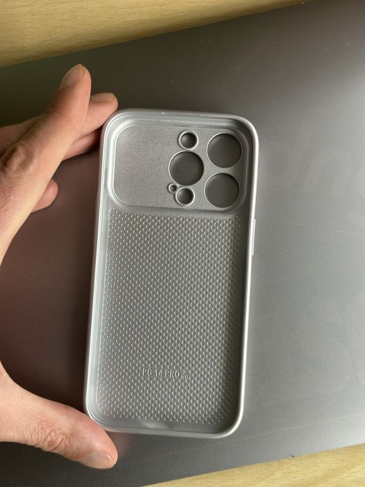 Кейс iPhone 14 pro с визия на 17 pro