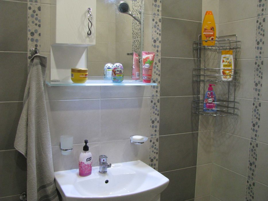 Дава се под наем Едностаен апартамент в София, Център - 66 кв.м за 568.14 € - Снимка #10