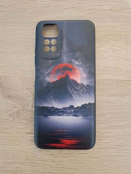 Продават се 9 калъфа на Redmi Note 11s