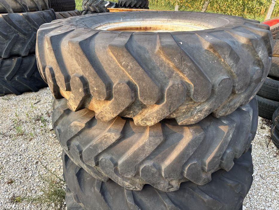 Roti cauciucuri tractor ford 14/24
