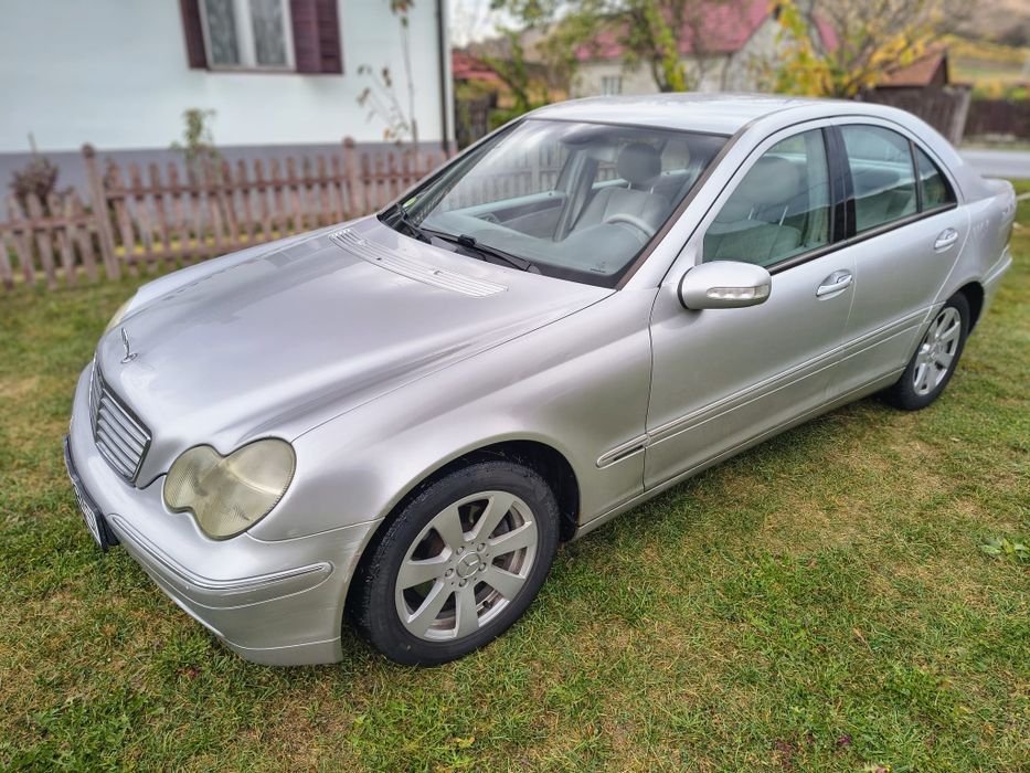 Mercedes-Benz 200
