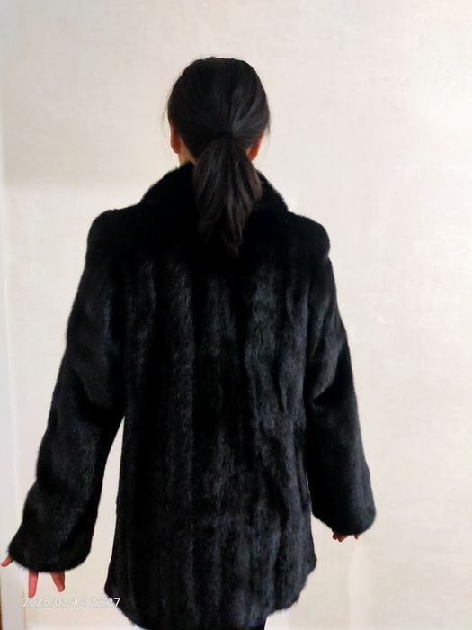 Продается шуба норковая