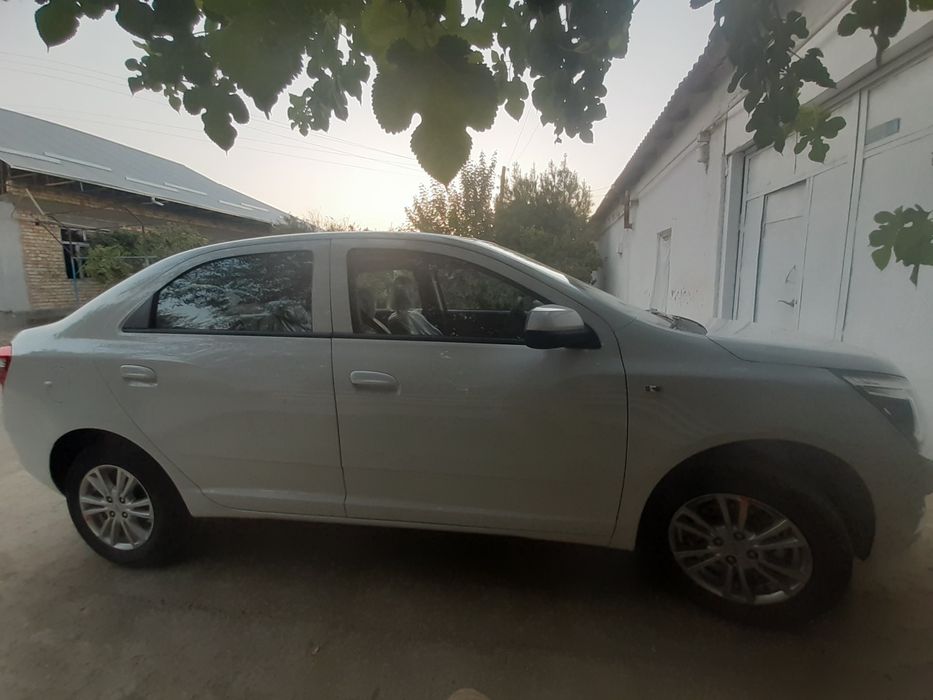 Автомашина сотилади, шотсправка