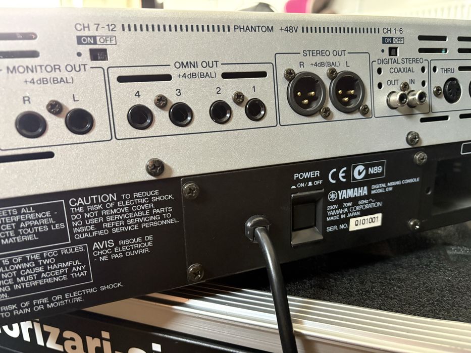 Yamaha 01V digital