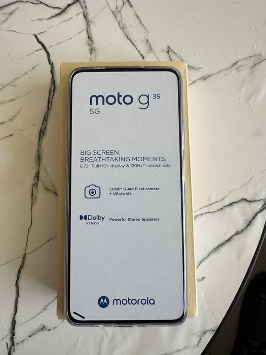 НОВ! Moto g35 256GB + стъклен протектор