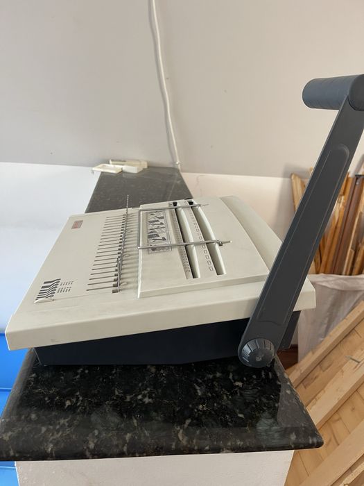 Aparat de indosariat cu spirala de plastic Peach