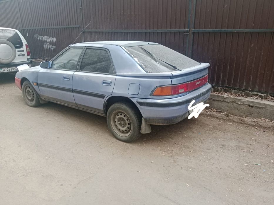 Mazda 323, 1991 г., 1.6 л, механика