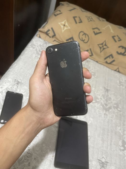 Iphone 7 128gb.