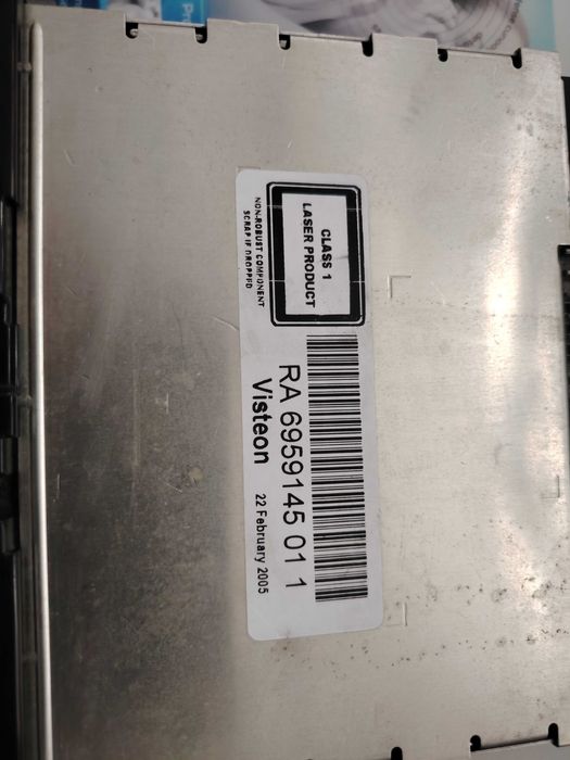 Radio casetofon auto cu CD pentru BMW