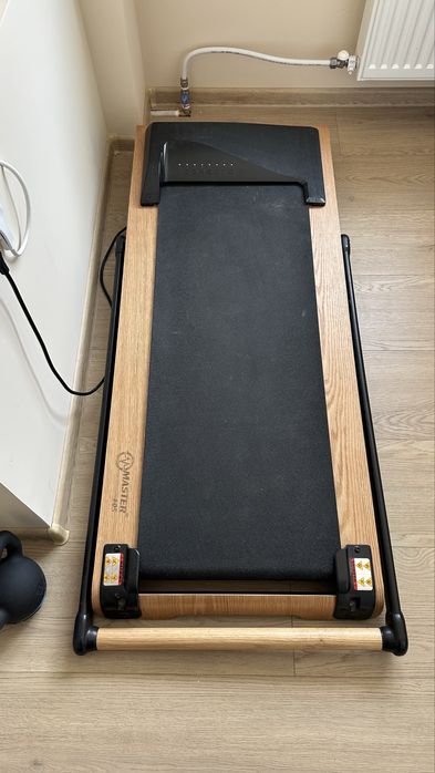 Бягаща пътека MASTER F-05