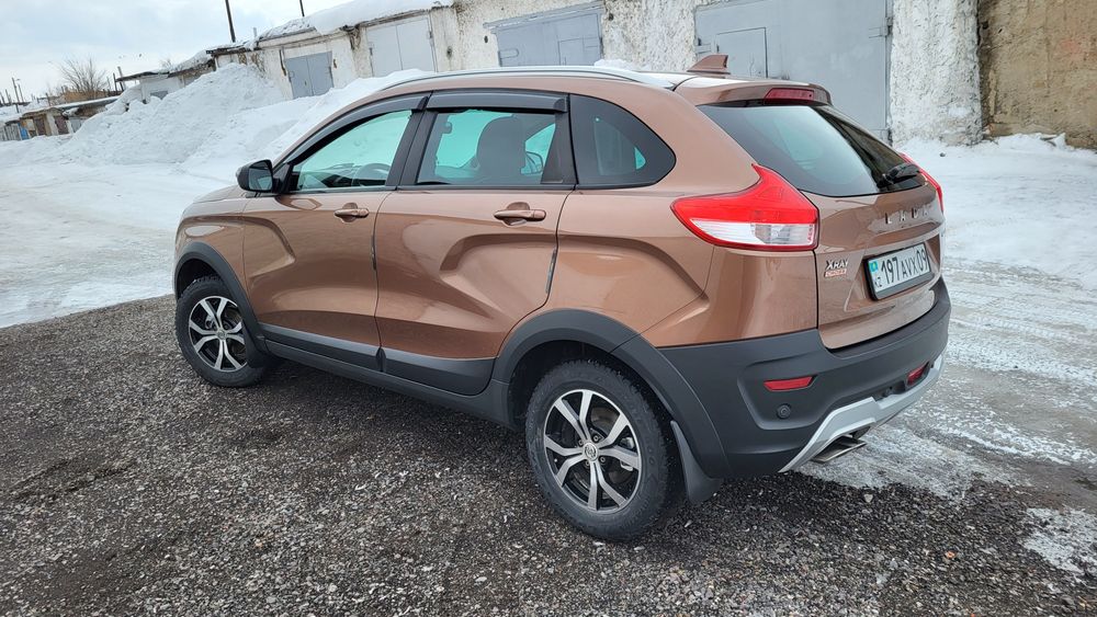 Продам Ладу XRAY CROSS