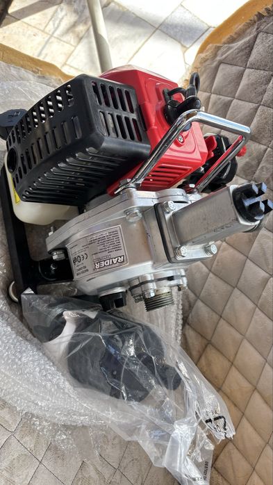 Бензинова водна помпа RAIDER RD-GWP02