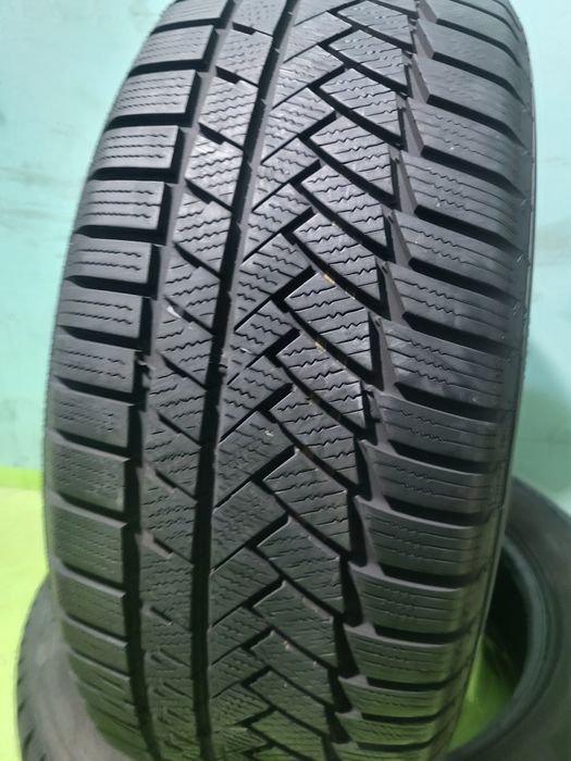 2 бр зимни 225/55/17 Continental Runflatt MOE
