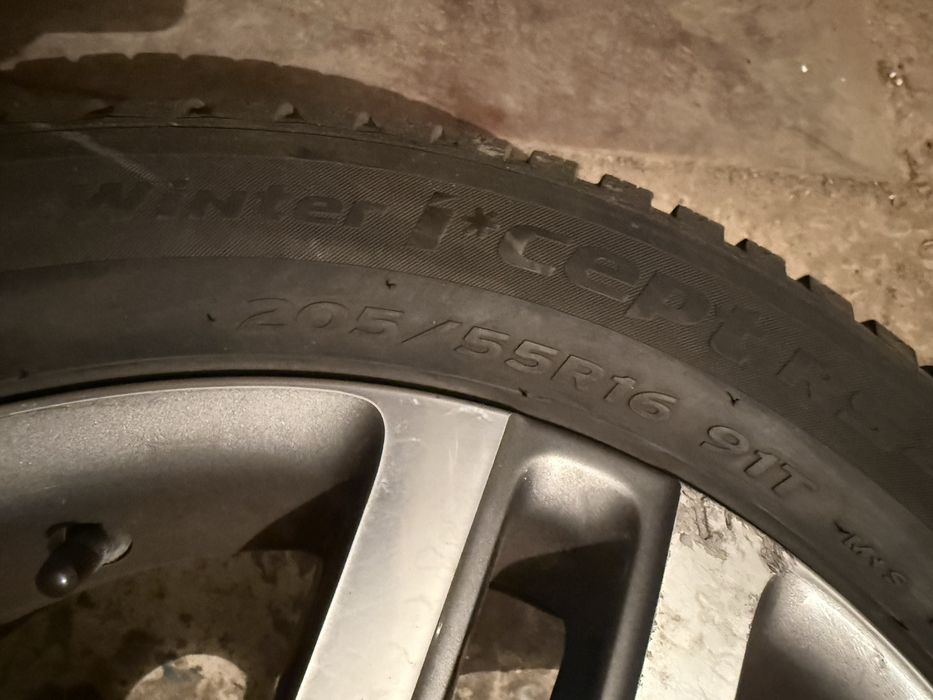Jante aliaj Anvelope Hankook  205/55/R16 91T ( iarna 4 buc )