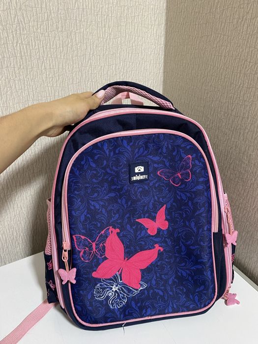 Сумки рюкзаки школьные новые