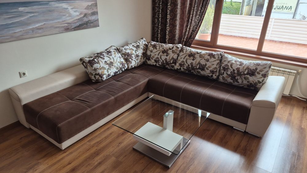 ъглов холов диван