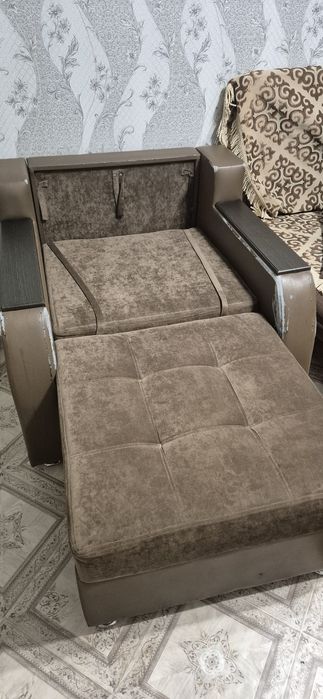 Продам 2 кресла-кровати