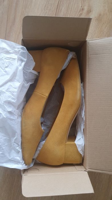 Zara естествена кожа 39