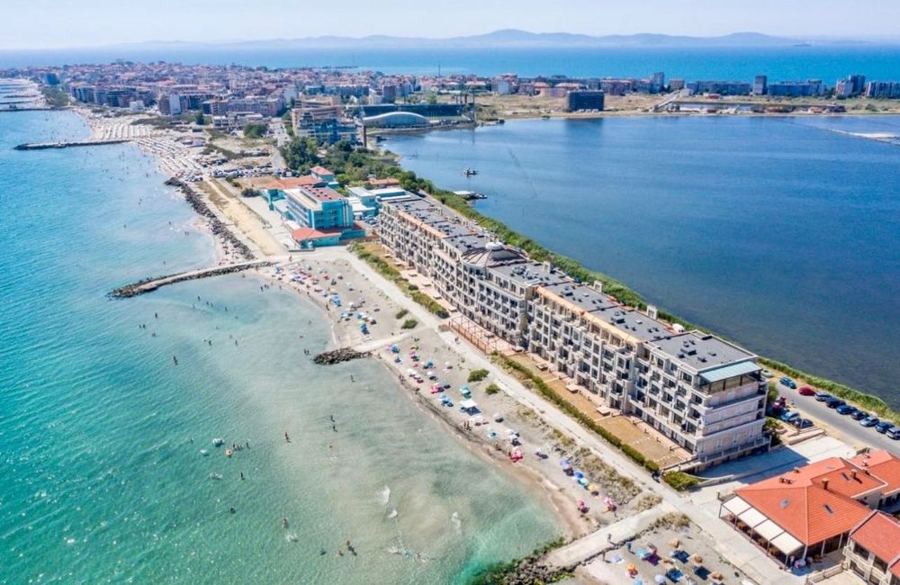 Продава се Тристаен апартамент в Поморие - 125 кв.м за 1599 €/кв.м - Снимка #7