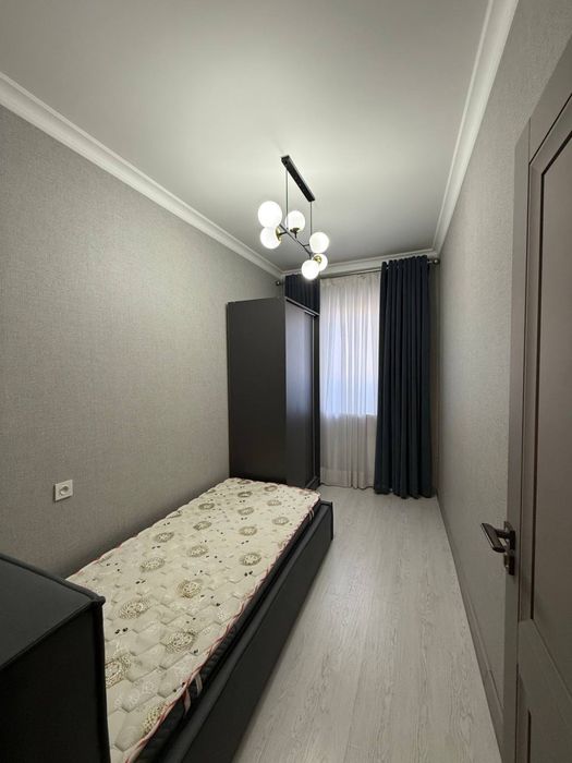 Вторичка ПРОДАЕТСЯ 3в4/7/9  на: Метро Айбек 95м2