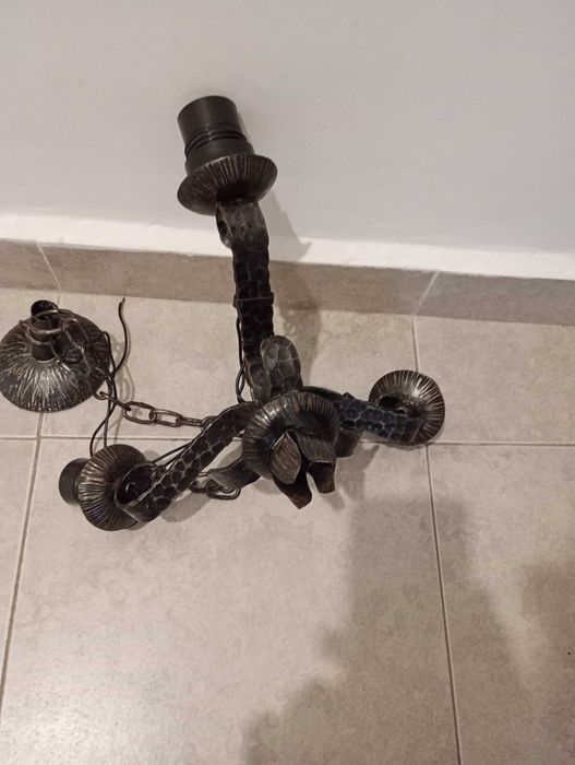 Стари полюлеи от ковано желязо 2 бр.