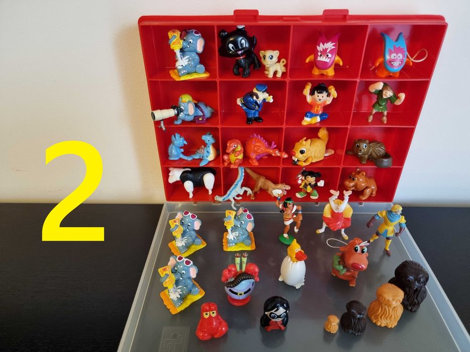 Lot 94 figurine Kinder, colectii incepand cu anii 80