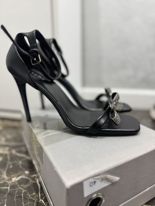 Босоножки Lichi