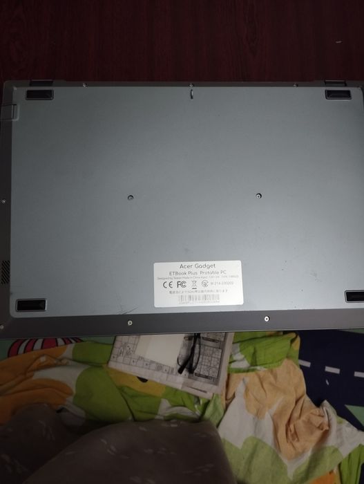ноутбук acer E10.