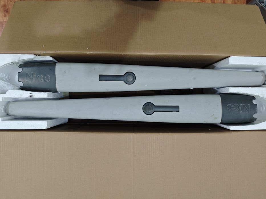 Срочно продам автоматику для распашных ворот Nice (Италия) модель А60