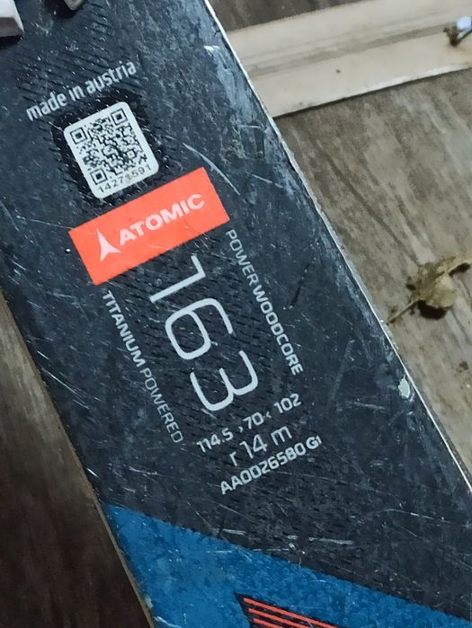 Ски  Atomic Redster X7 , Solomon ски обувки и каска .