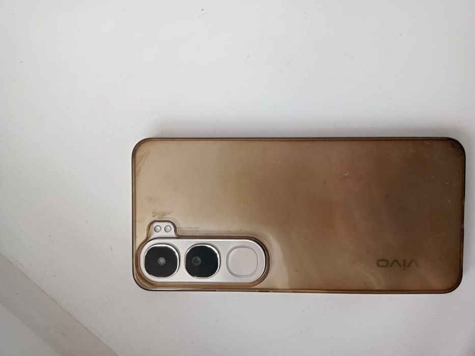 Продам телефон vivo 40 lite
