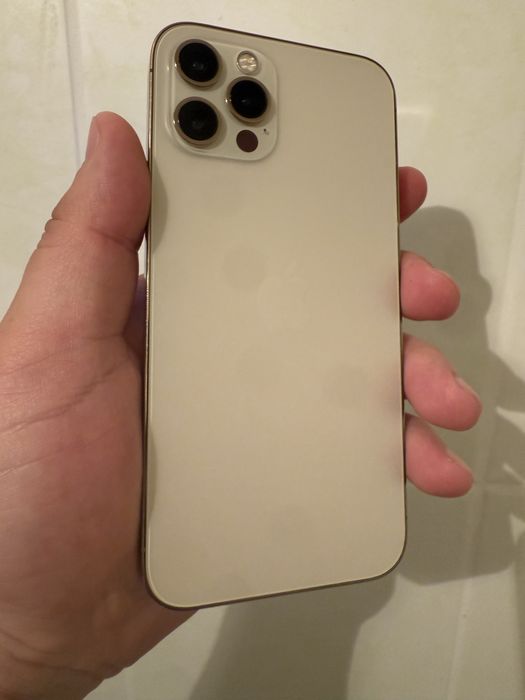 12 про 256 память