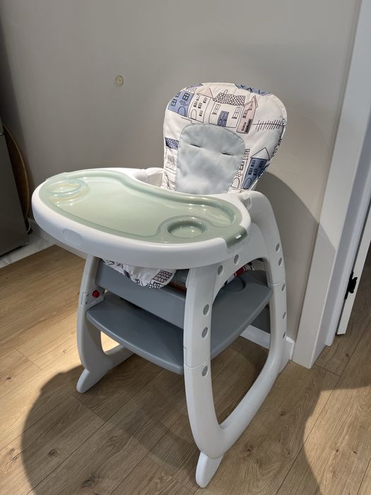 Столик для кормление