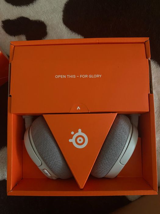 SteelSeries Arctis Nova 1