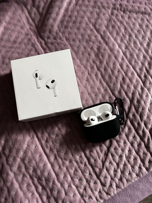 Оригинал айрподсы 3 .Покупал в японий имееться чек