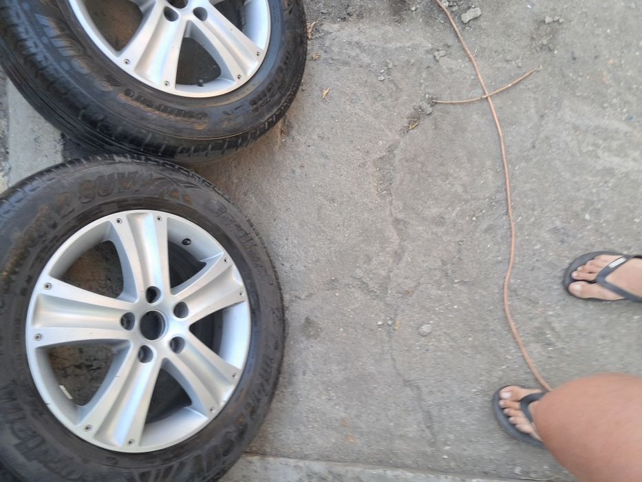 Продам литые диски с резиной