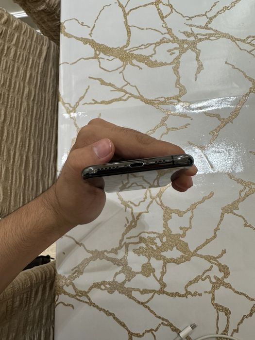 Iphone xs sotiladi
