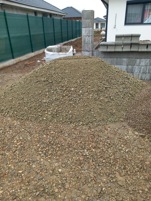 Nisip - Pietris moloz - Transport