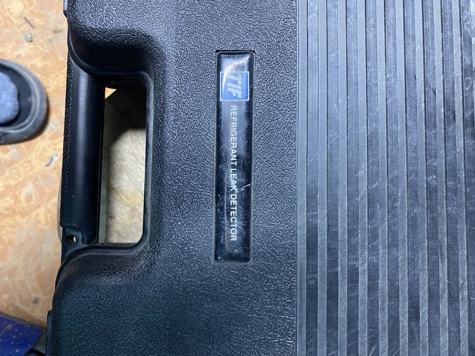 Продаю Течеискатель для фреона