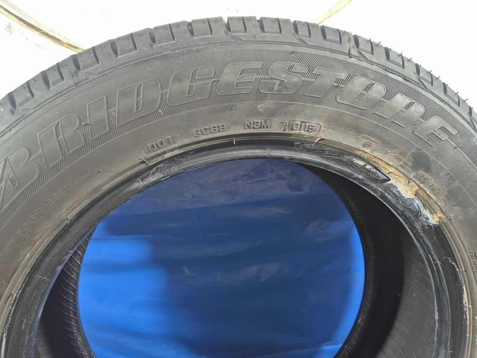 235/55/17 99v Bridgestone LICHIDARE STOC