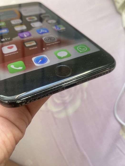 Продам Б/у Iphone 7 plus 32gb
