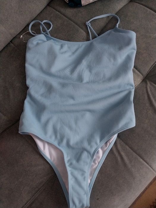 Продам купальник